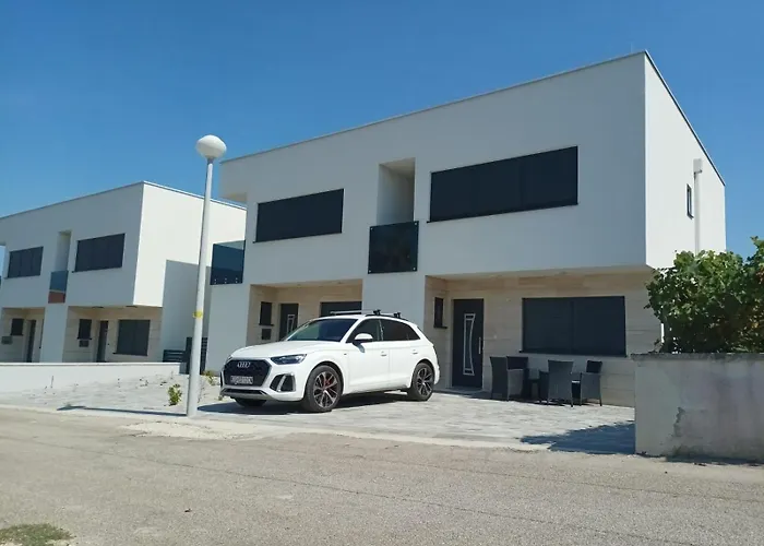 House Cvetkovic Vir